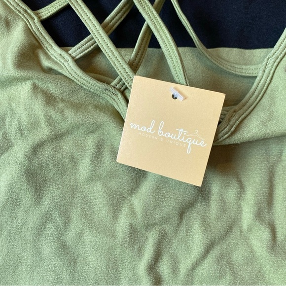 Bundle Of Strappy Tank Tops Small Black Brown Green NWT - Picture 2 of 5